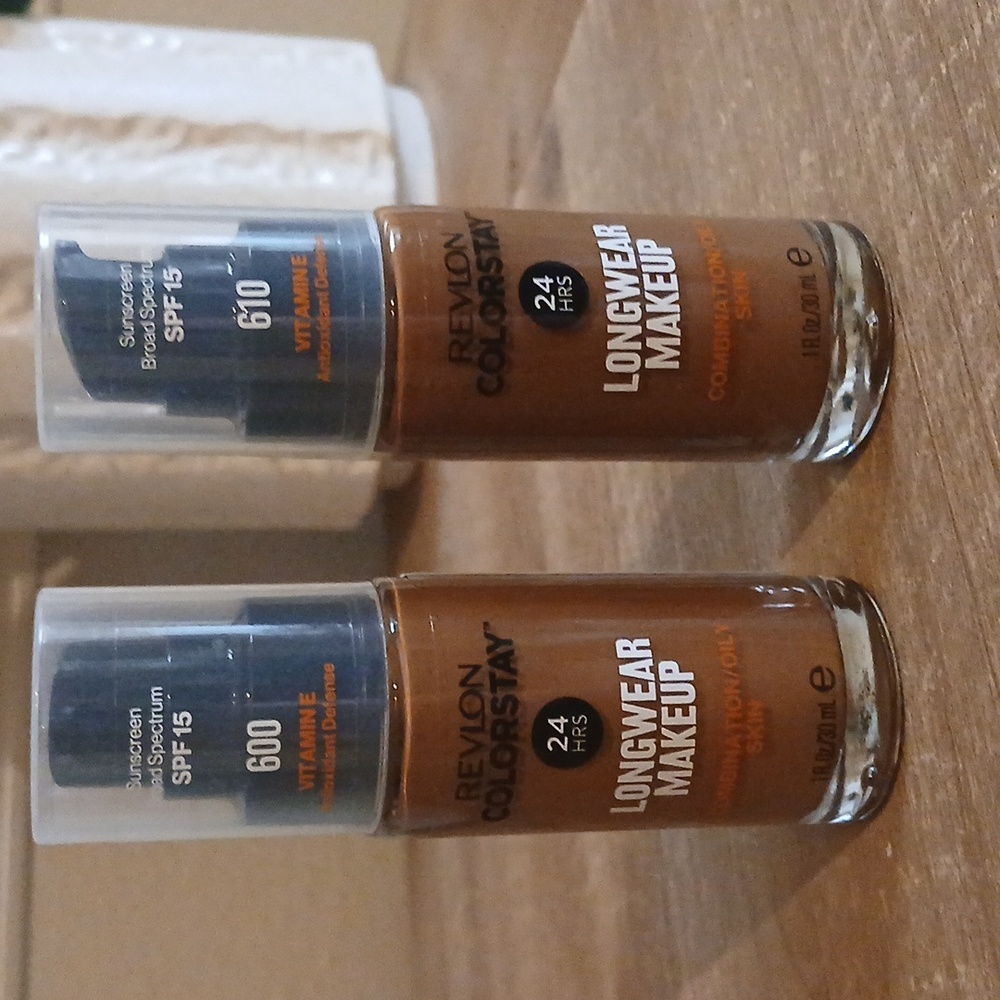 New Two Revlon Colorstay Longwear Makeup Skin Combination SPF 15 Makeup Beauty - Picture 7 of 12
